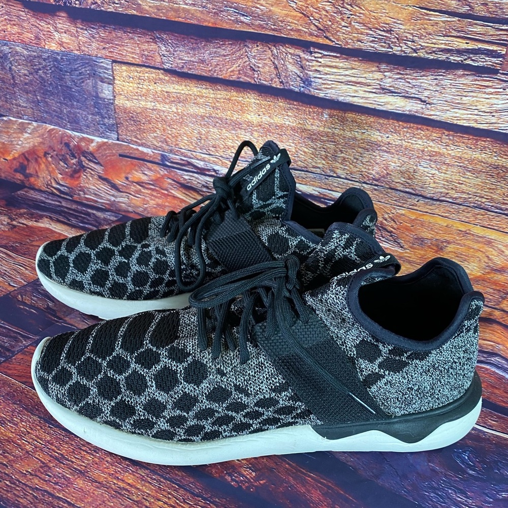 Adidas Tubular Men’s Shoes Size 11